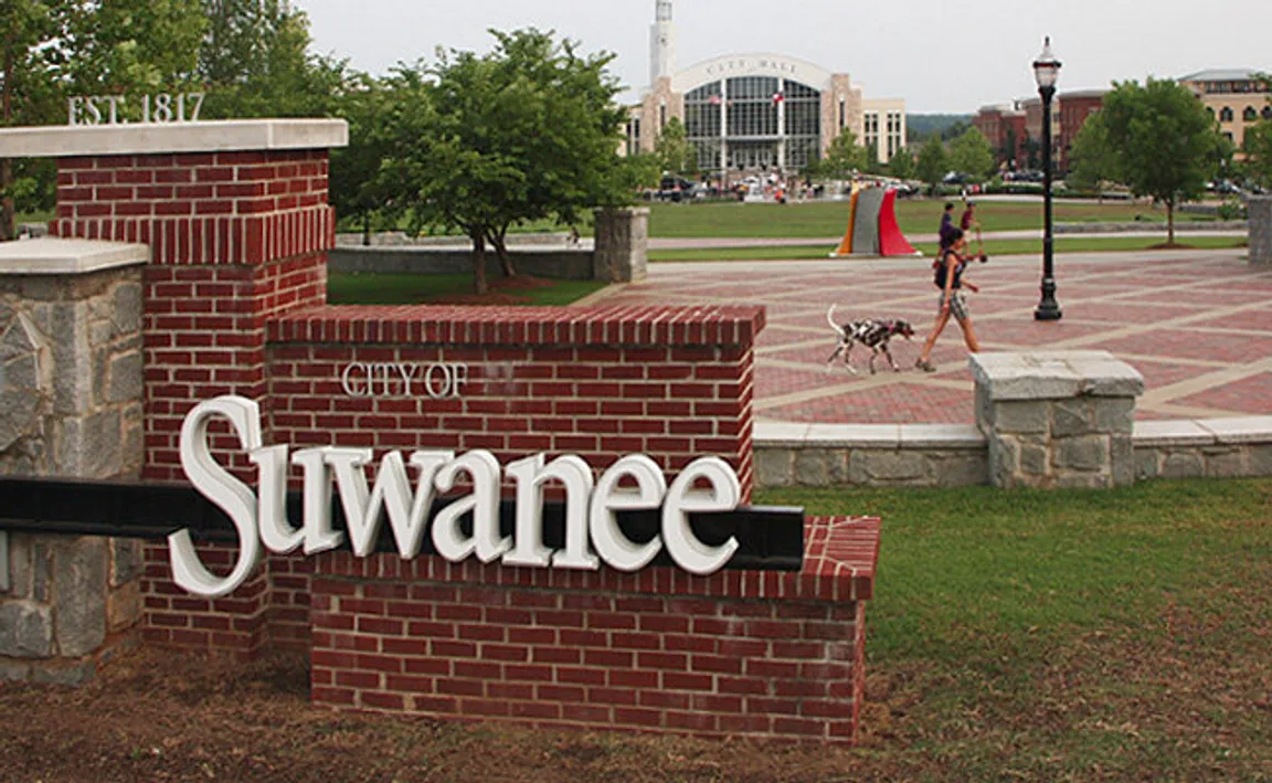 We buy houses Suwanee GA