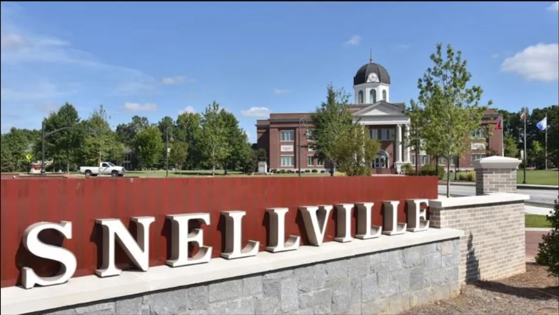We buy houses Snellville GA