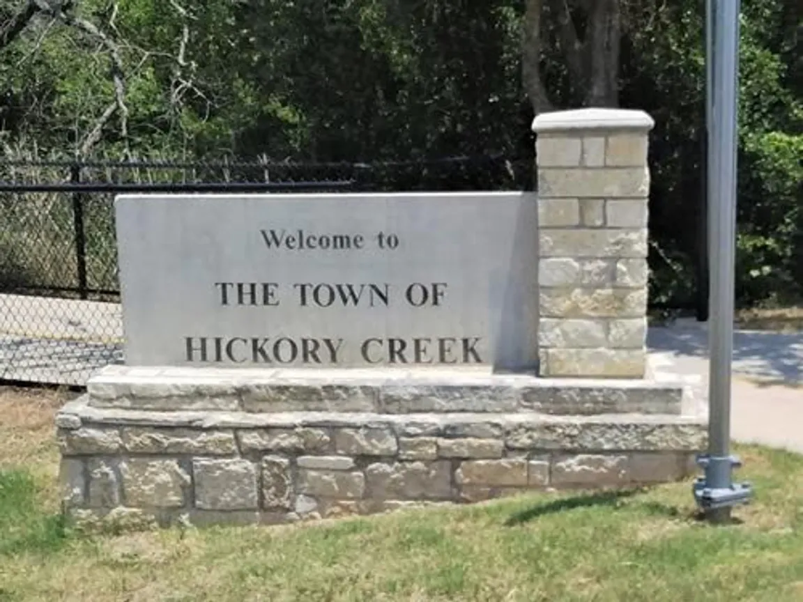 Sell My House Fast Hickory Creek TX 💛 Love Investors 💛 We Buy Houses