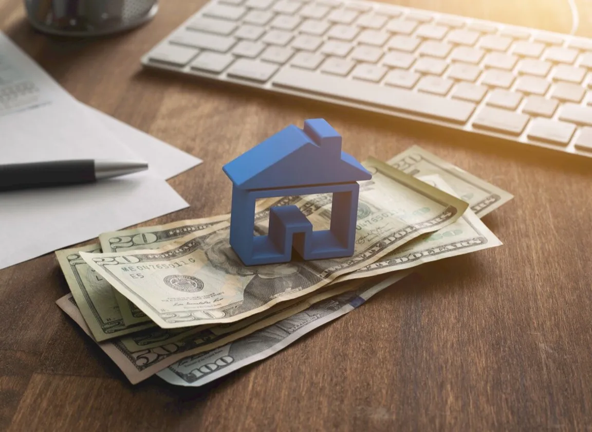 Which taxes are due when selling a house in Long Island, New York