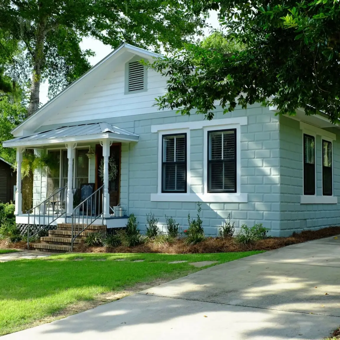 We buy houses in Daphne