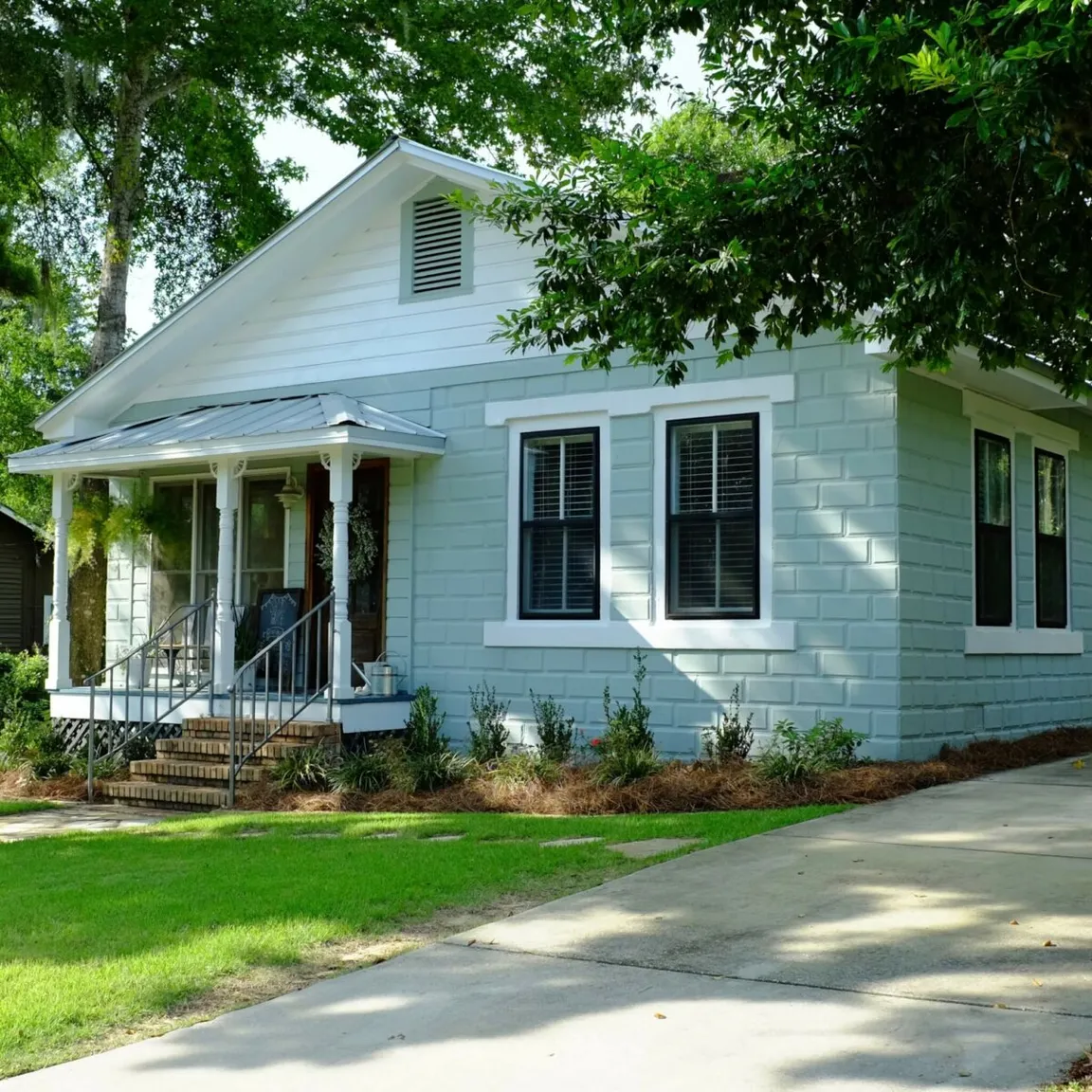 We buy houses in Daphne