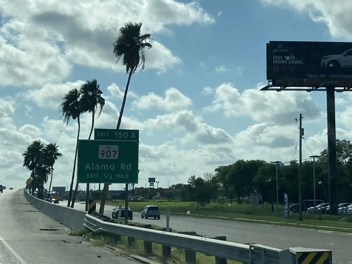 Alamo-Tx-Road-907