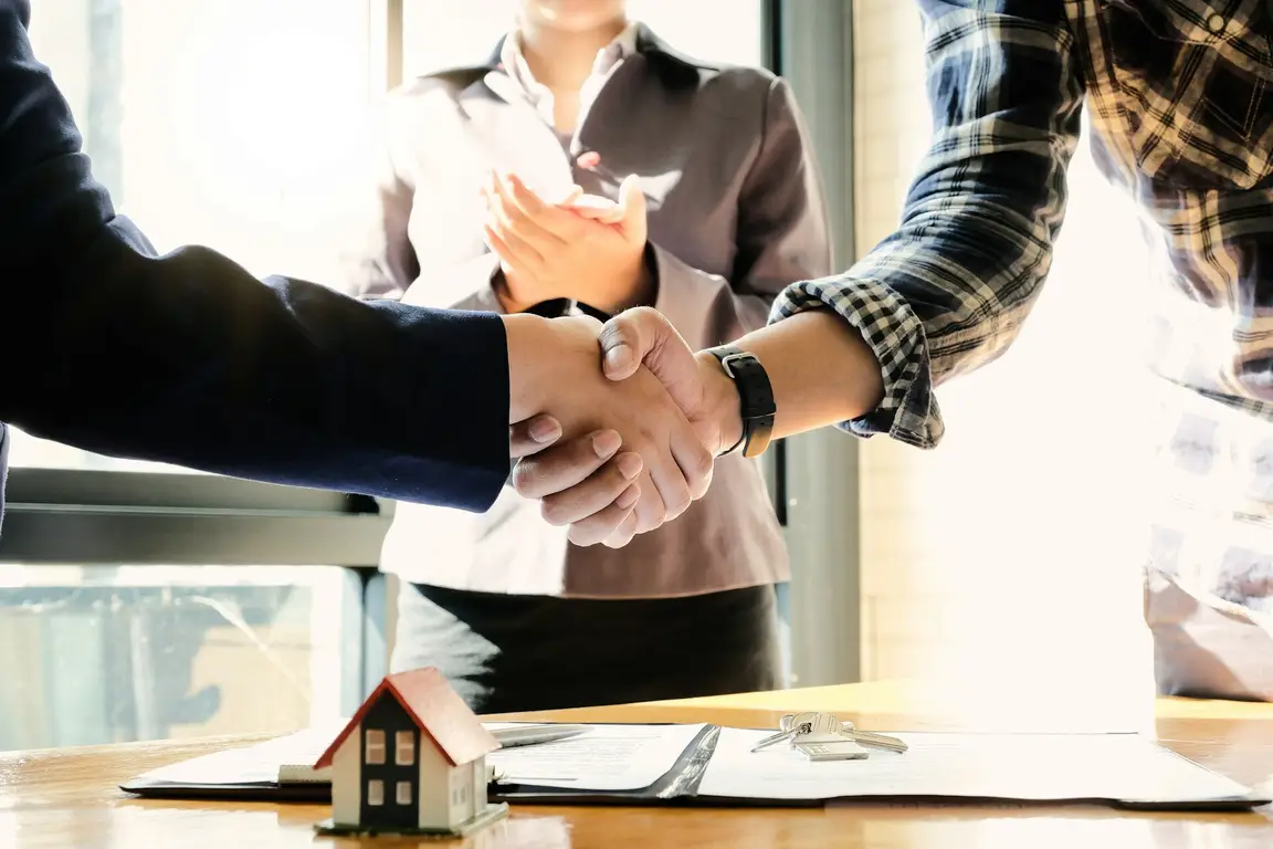 Cash Home Sales Can Save You Time and Stress