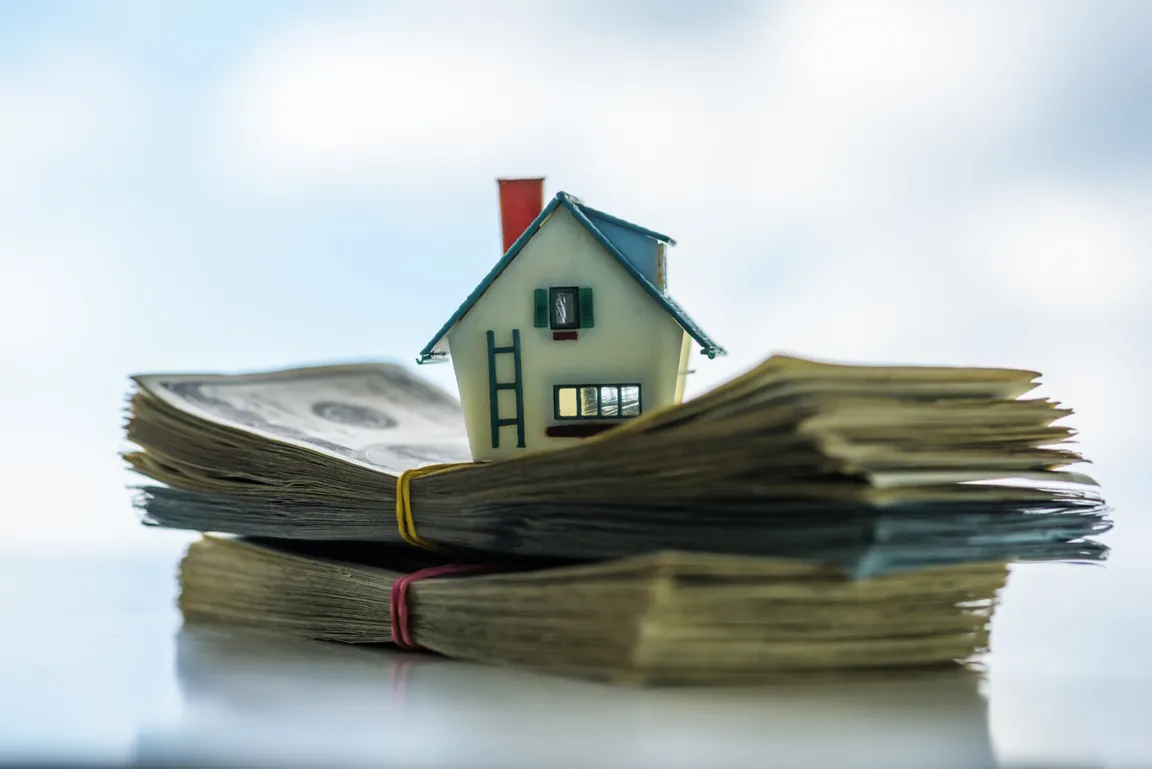 Bassford Buys Quad City Houses