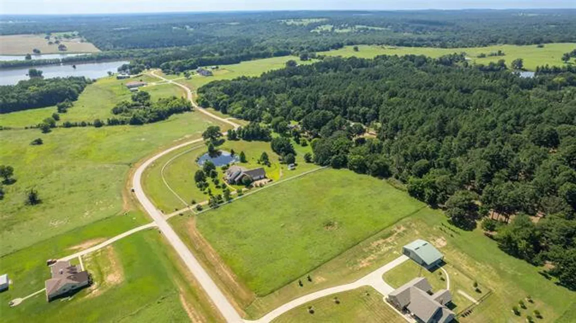 Sell Your House Fast in Athens, TX - Featured image