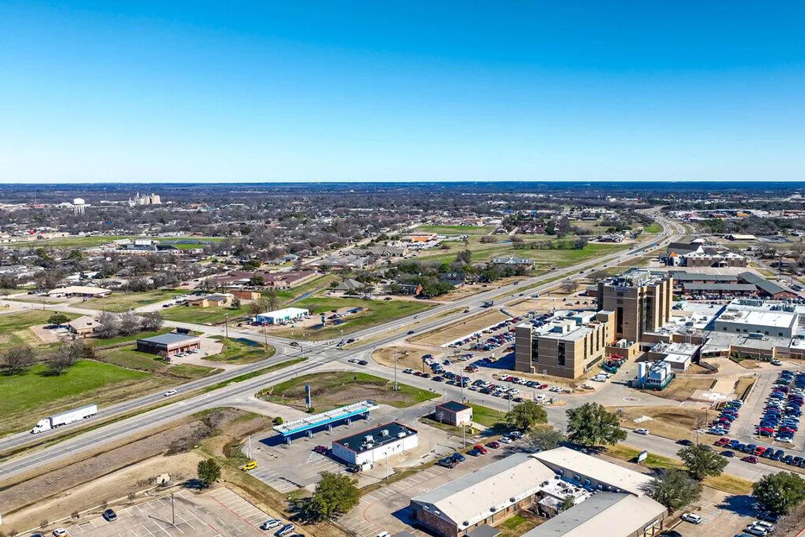 Sell Your House Fast in Greenville, TX - Featured image