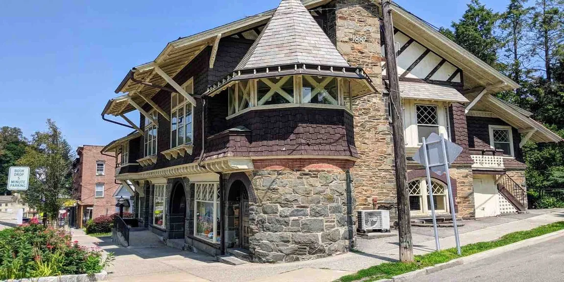 Grinnell Library, Wappingers Falls