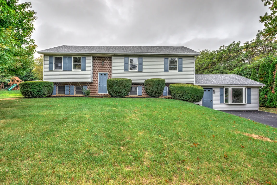 Front of a house in Delaware County