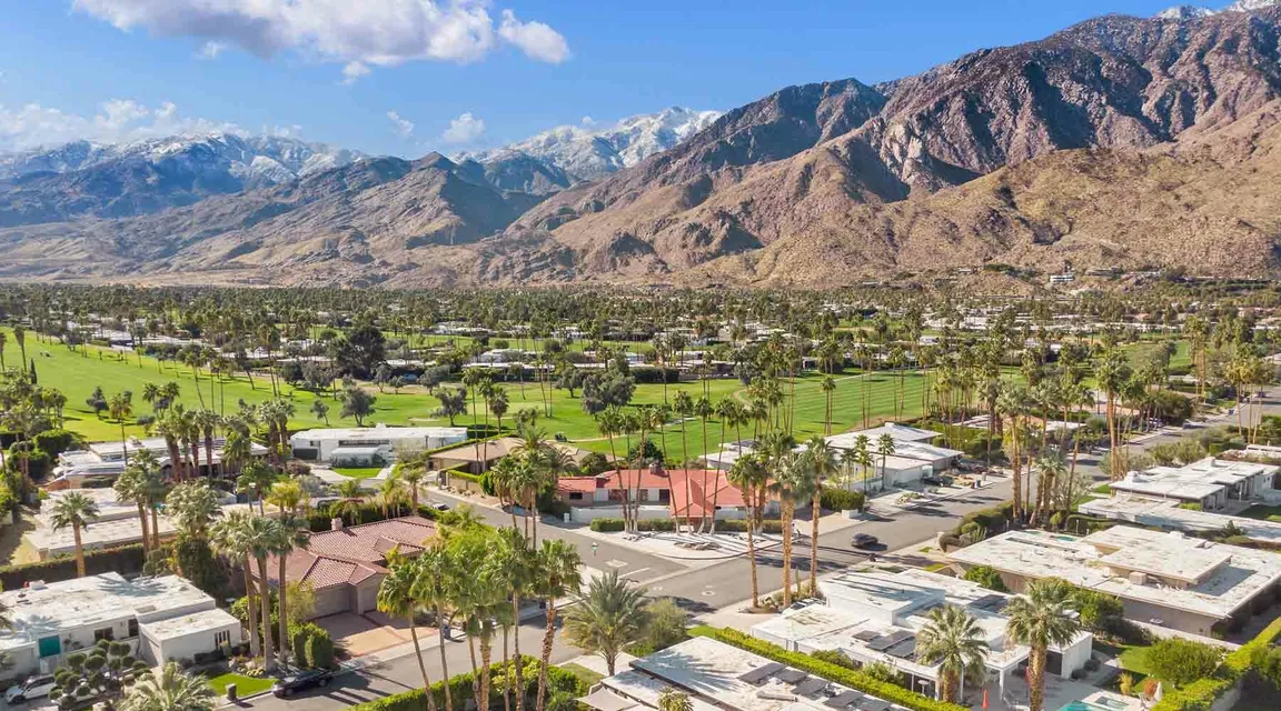 We buy homes in palm springs