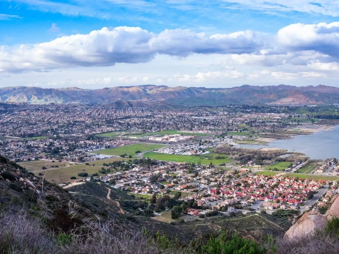 We Buy Houses in Lake Elsinore