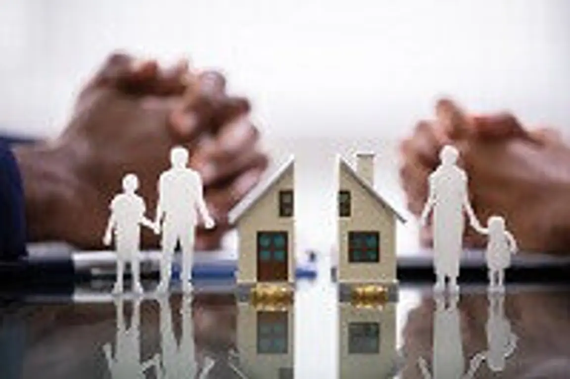 Selling a House During Divorce in Florida