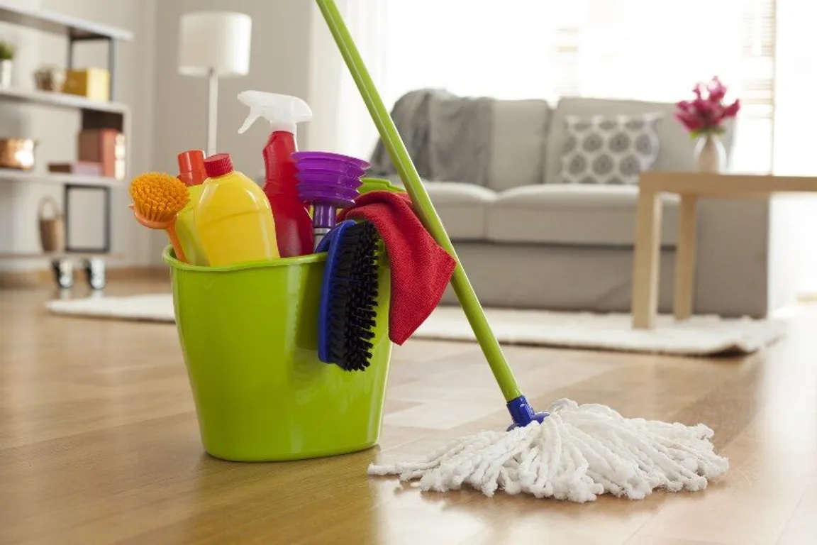 Costs-to-Remove-Cigarette-Smell-from-a-House