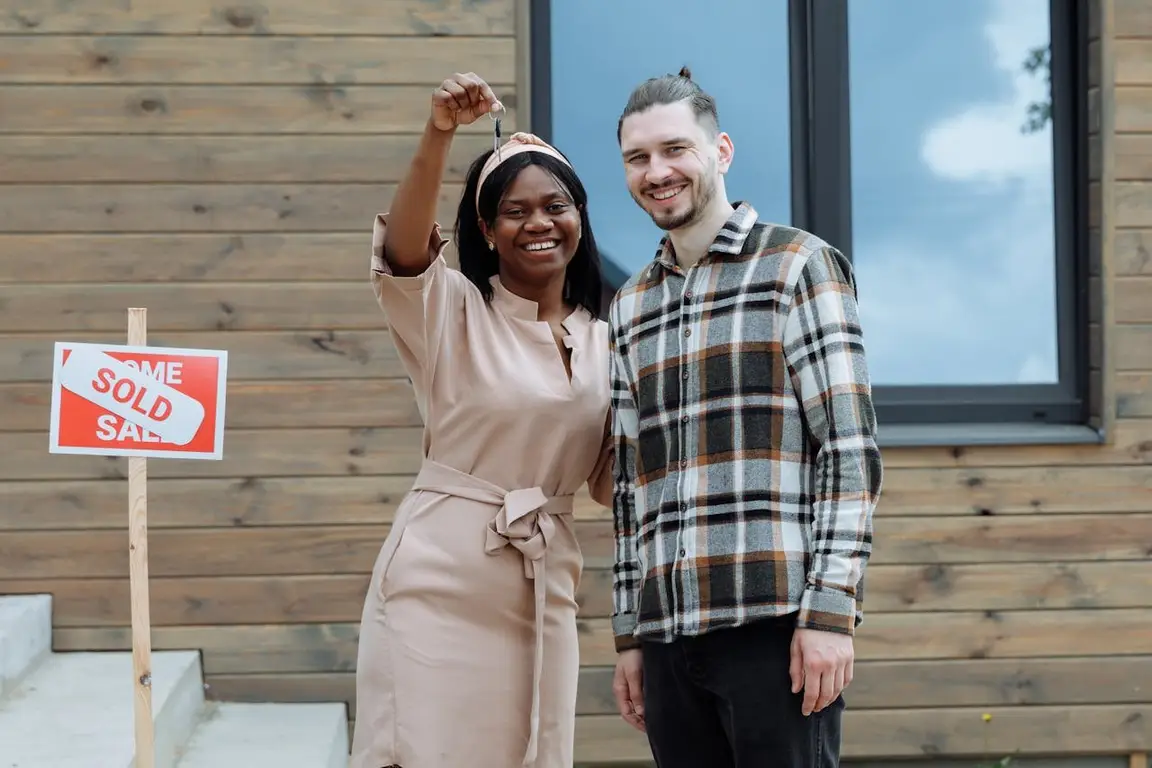 A couple understood how moving plans can influence buyer perception and sold their home.