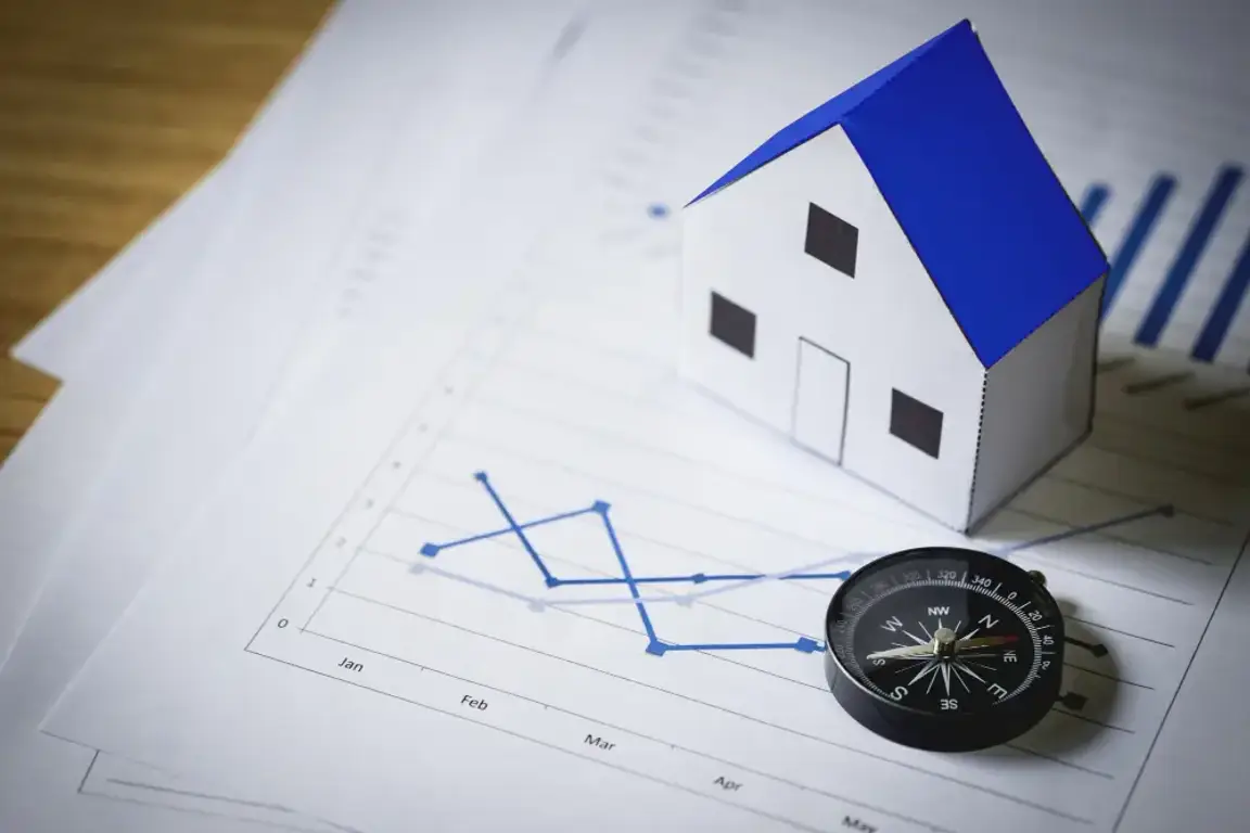 House on top of a graph