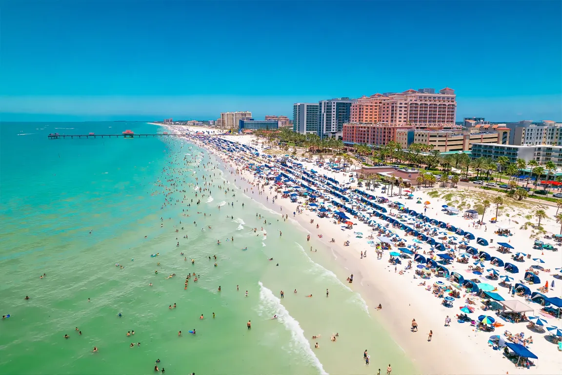 Sell your house fast to us. We buy houses in Florida.