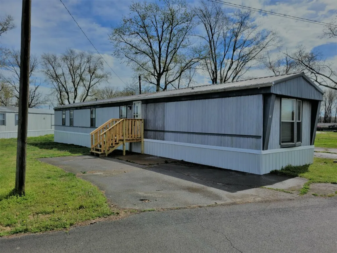 we buy mobile homes in Elkton