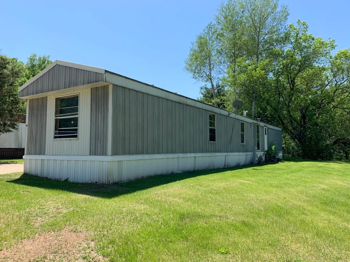 we buy mobile homes in Laurel