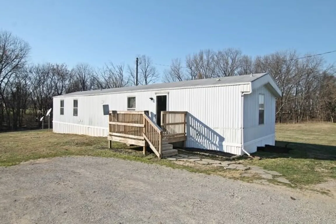 we buy mobile homes in Long Neck