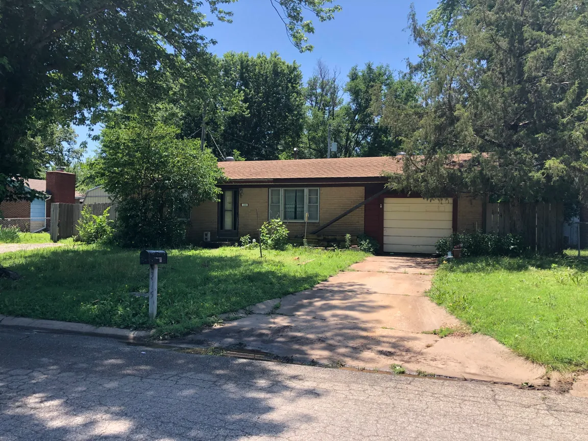 We Buy Houses Andover Ks