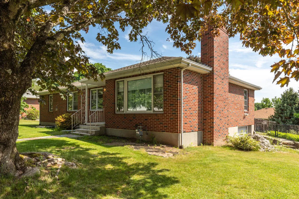 Single family house Mansfield, MA