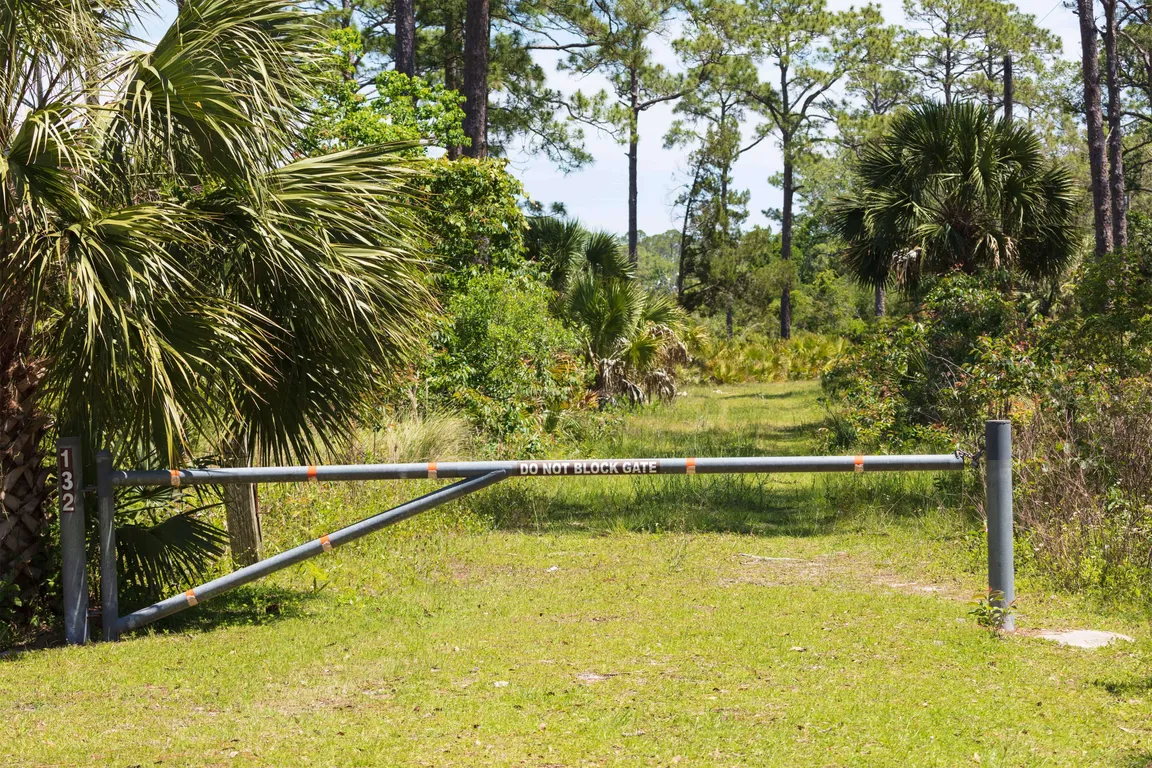 sell land to a developer in Florida