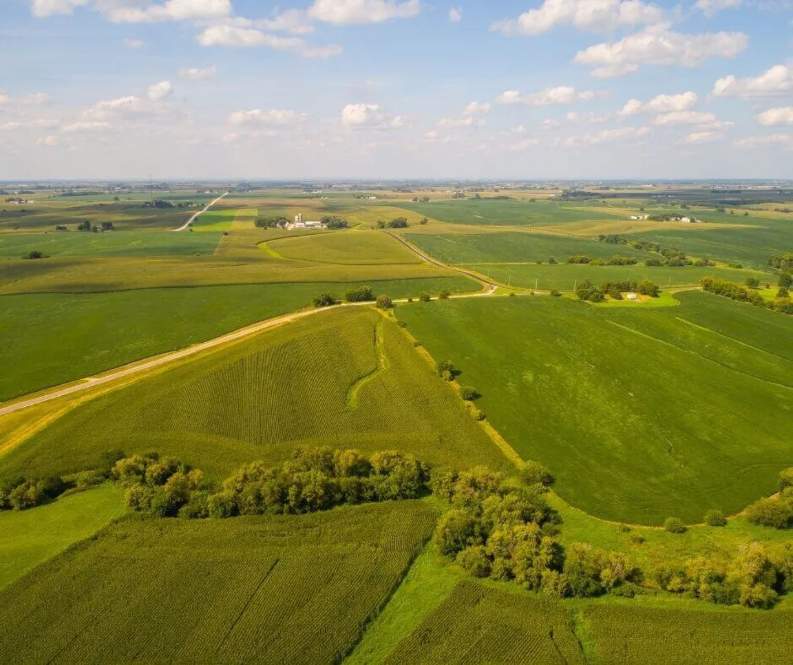 sell land to a developer in Iowa