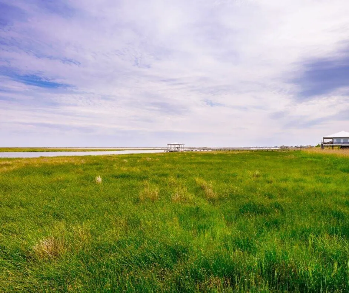 sell land to a developer in Louisiana