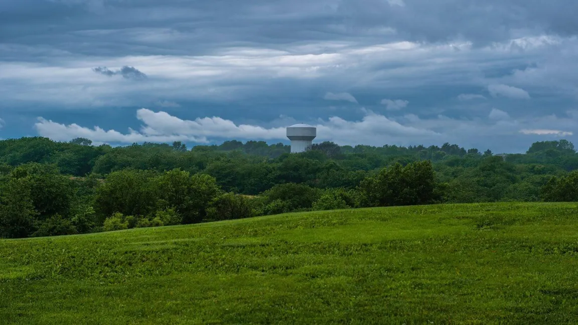 sell land to a developer in Missouri