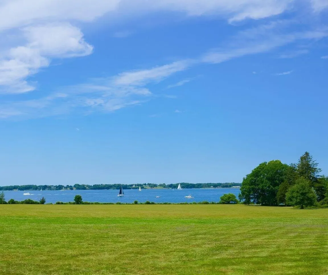 sell land to a developer in Rhode Island