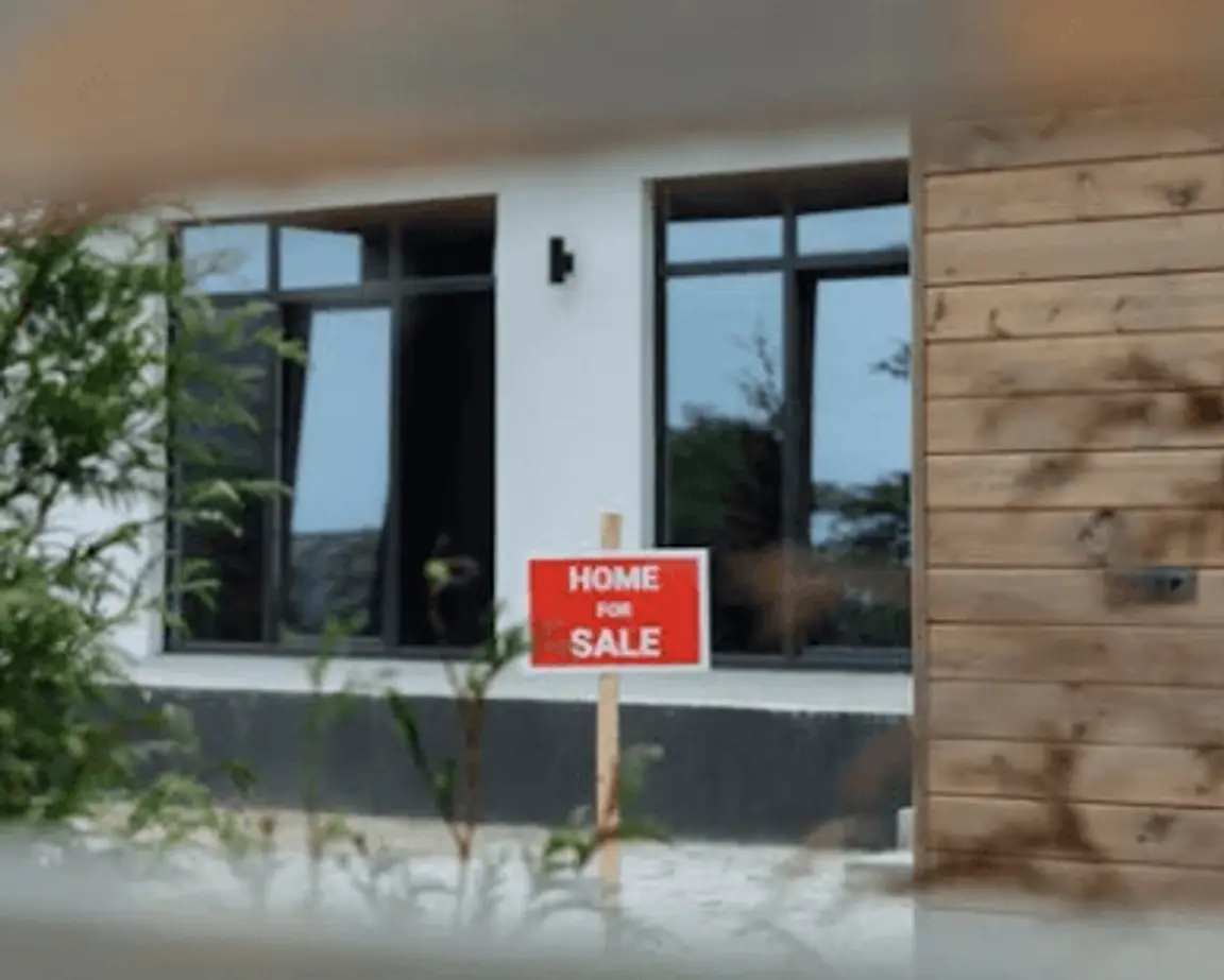 selling a house without realtor in Golden Gate Estates Florida