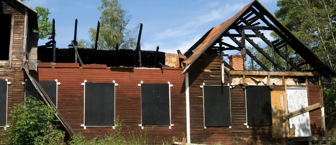 Options to Rebuilding After a Fire Without Insurance Texas