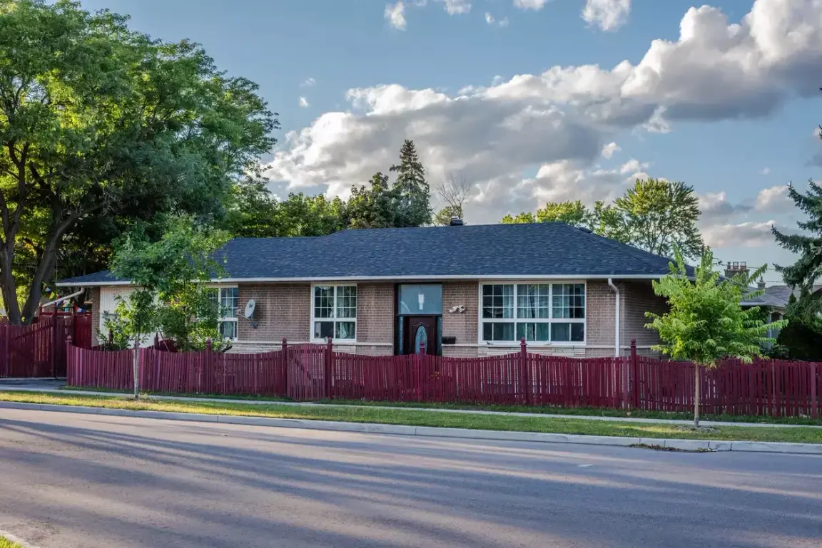 companies that buy houses Windsor