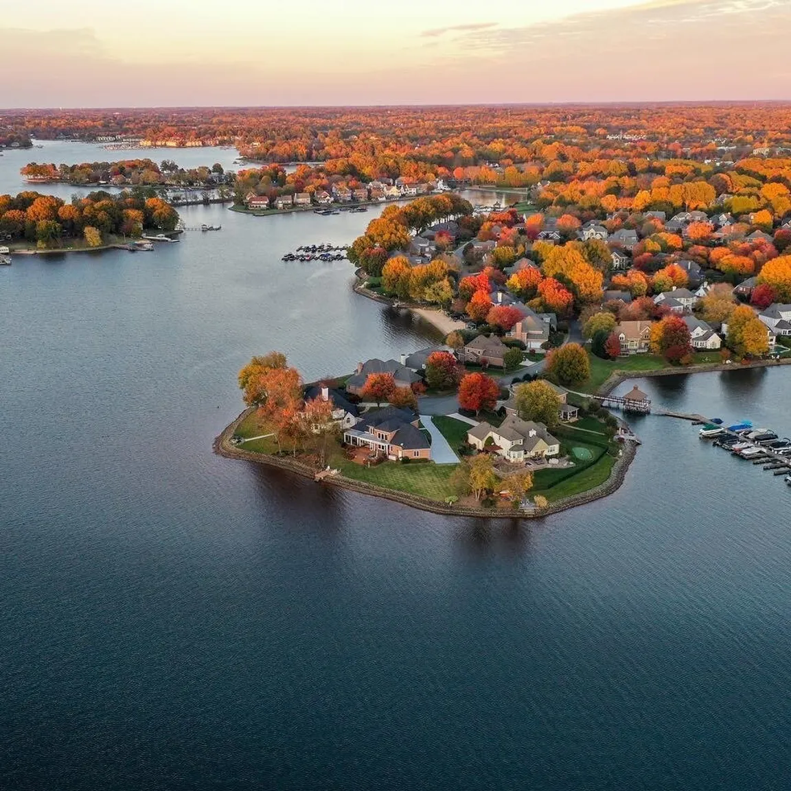 Large homes on the lake in Davidson, NC