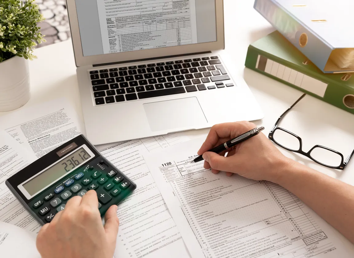 Who Pays Transfer Tax When Selling a Houses in Illinois
