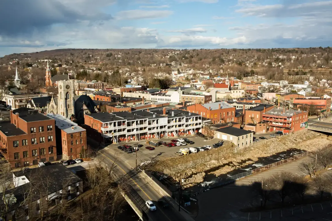 We Buy Houses Fast In Torrington Connecticut