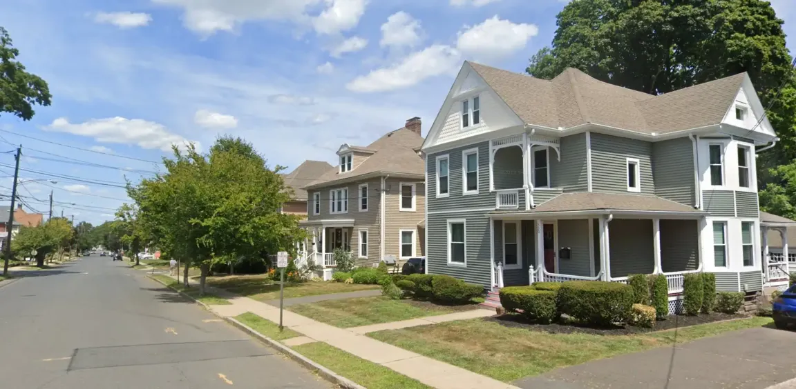 We Buy Houses In Middletown Connecticut On High Street