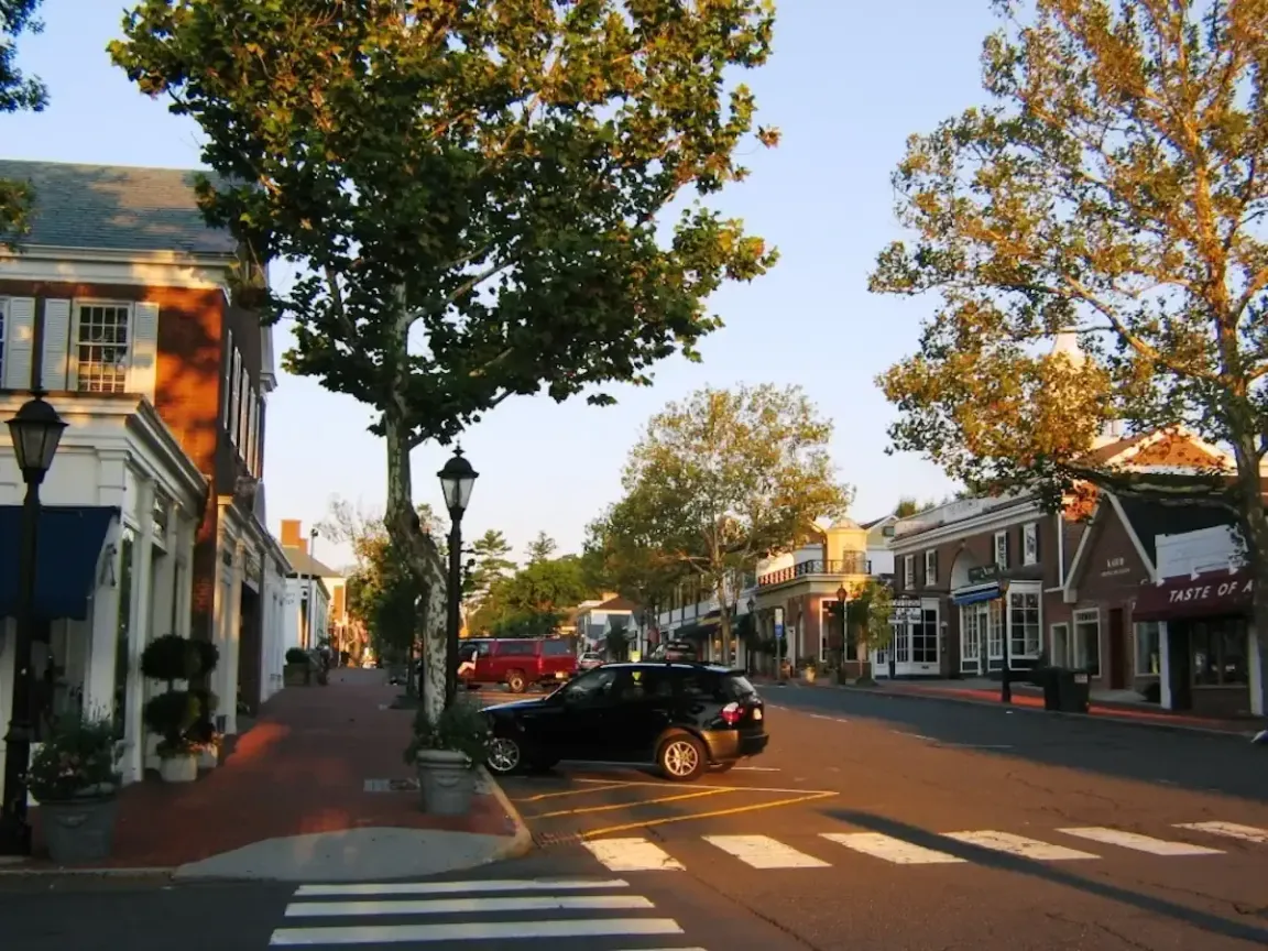 We Buy Houses In New Canaan CT
