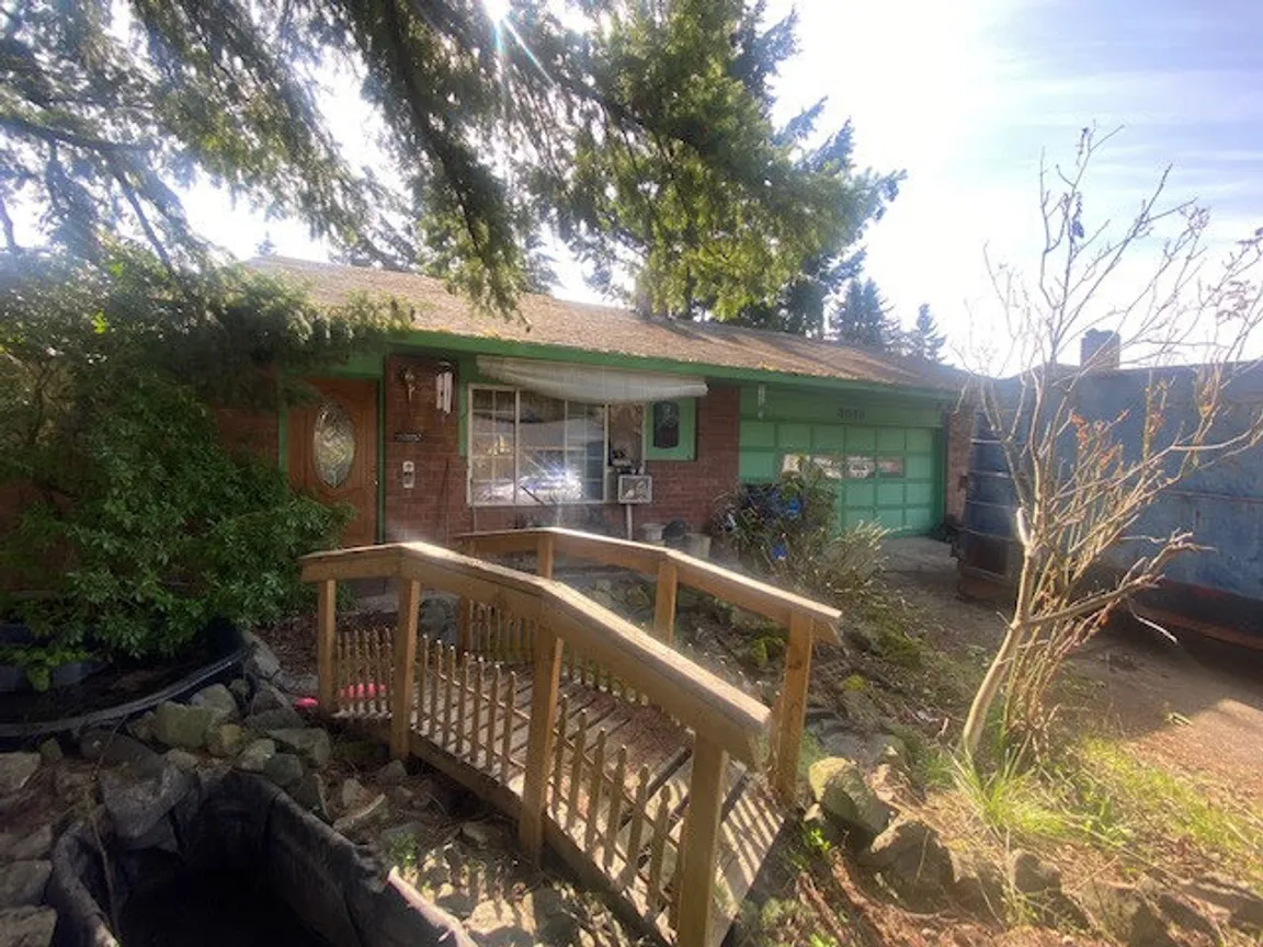 A home we purchased in Vancouver for cash. We buy houses for cash.