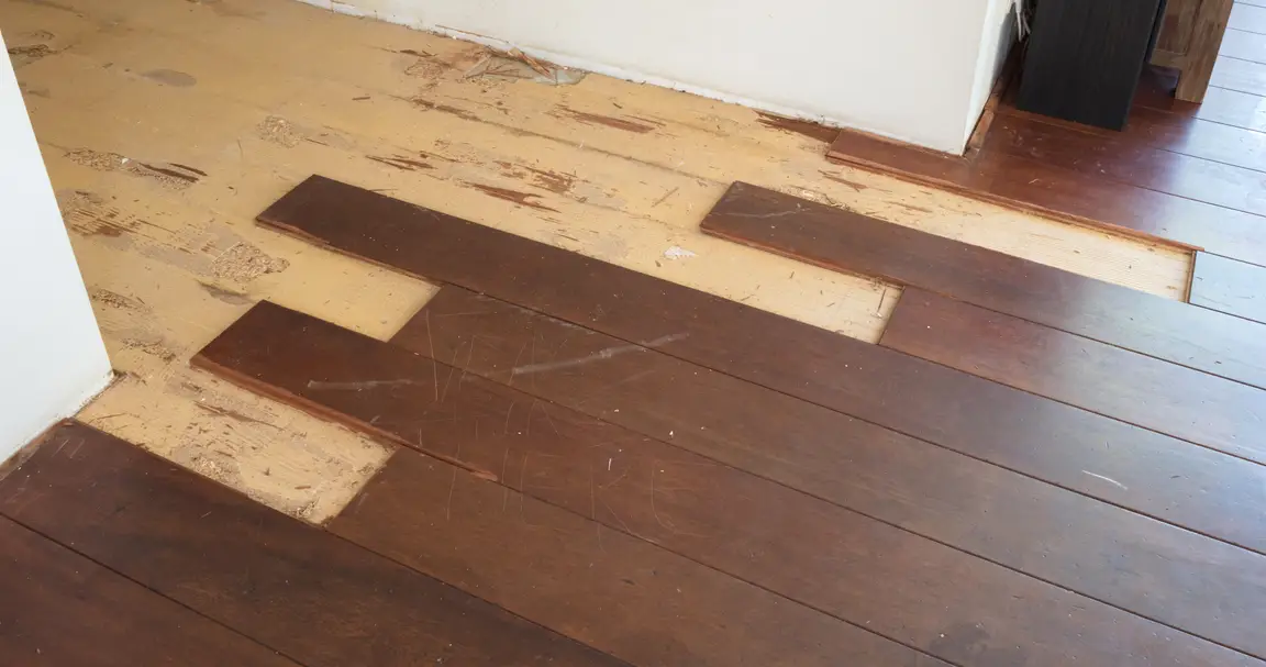 selling a house with flooring problems