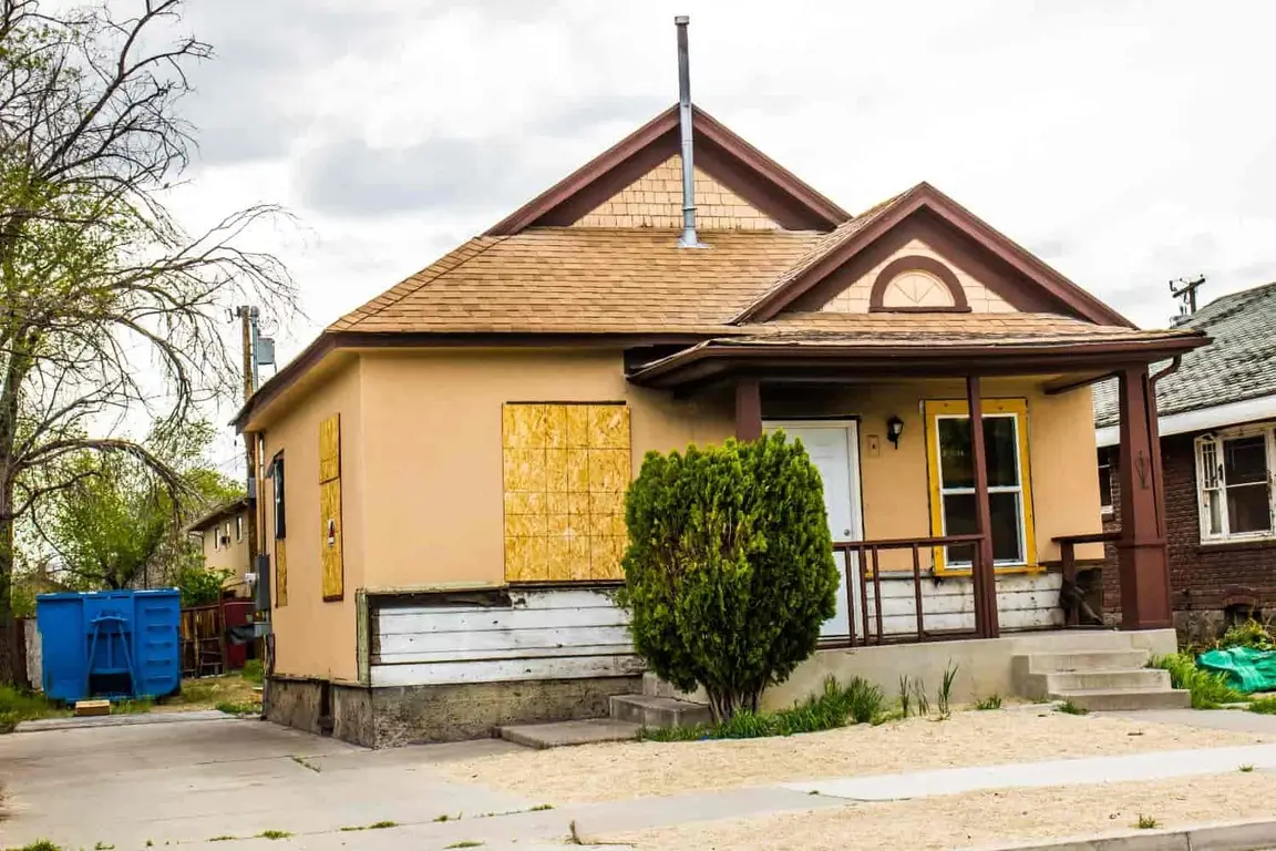 house with code violations in st petersburg fl