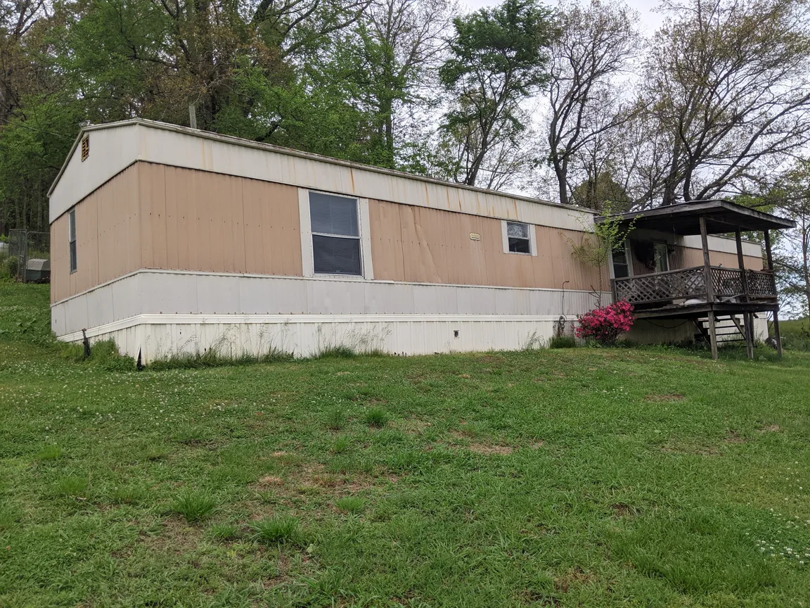 singlewide mobile home brown white cocke county newport tn