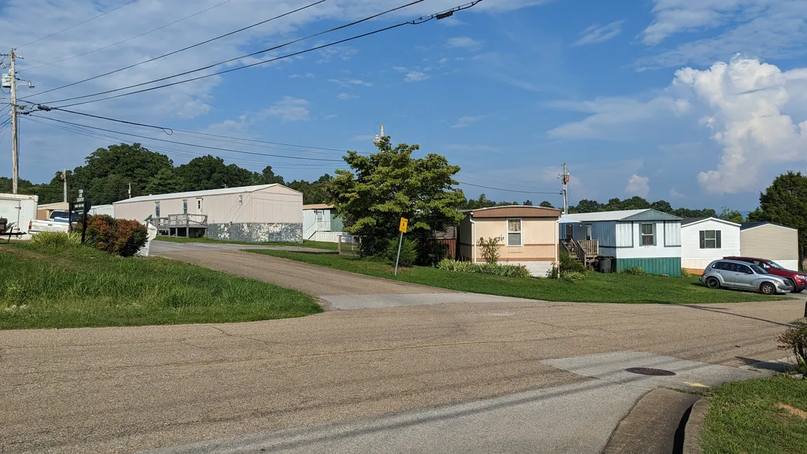 town and country mobile home park in dandridge tn jefferson county tn