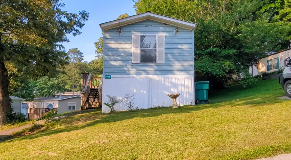 blue_mobile_home_tennessee