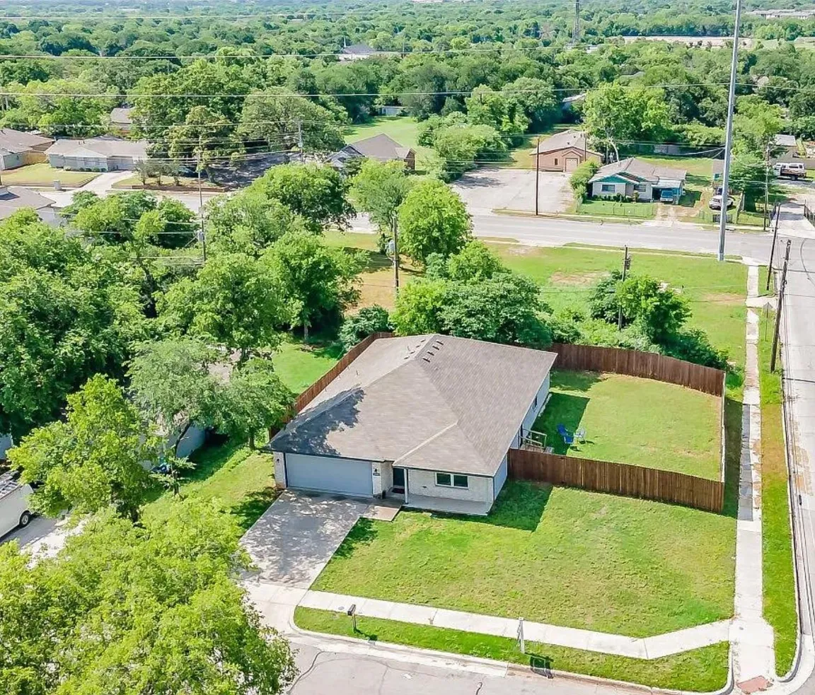 Home built by-KaaavyHomes-Dallas/Ft.-Worth-Home-Builder
