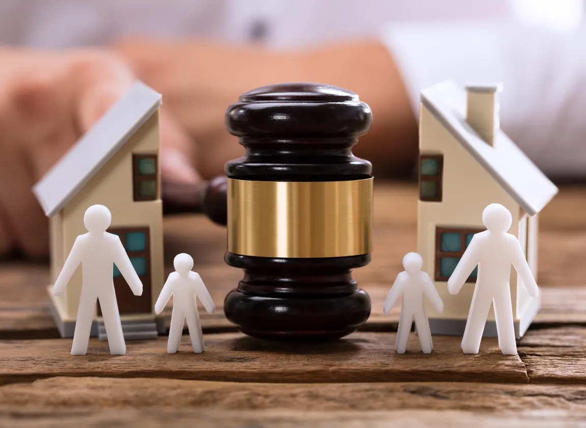 Selling Your Home While Going Through a Divorce in Oregon