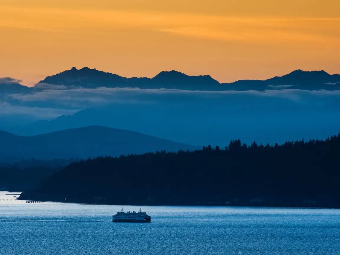 Local Kitsap Property waterfront mountain View