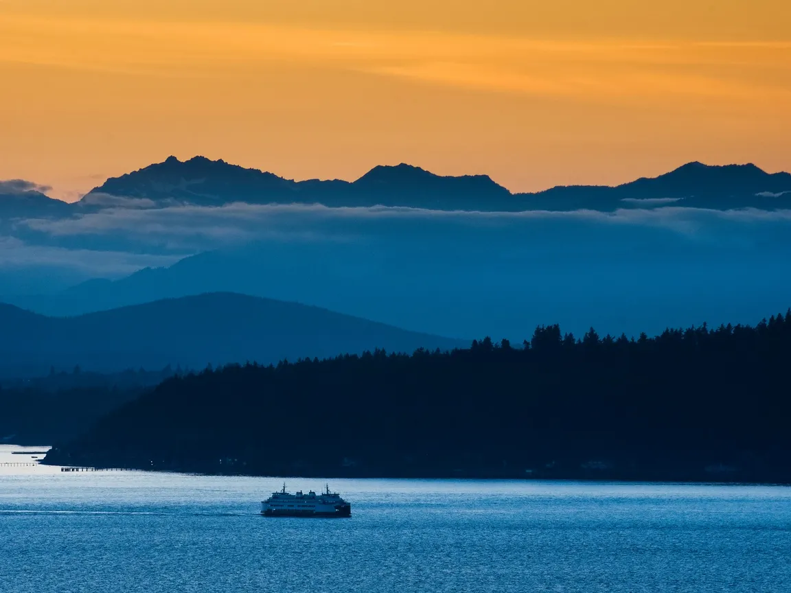 Local Kitsap Property waterfront mountain View