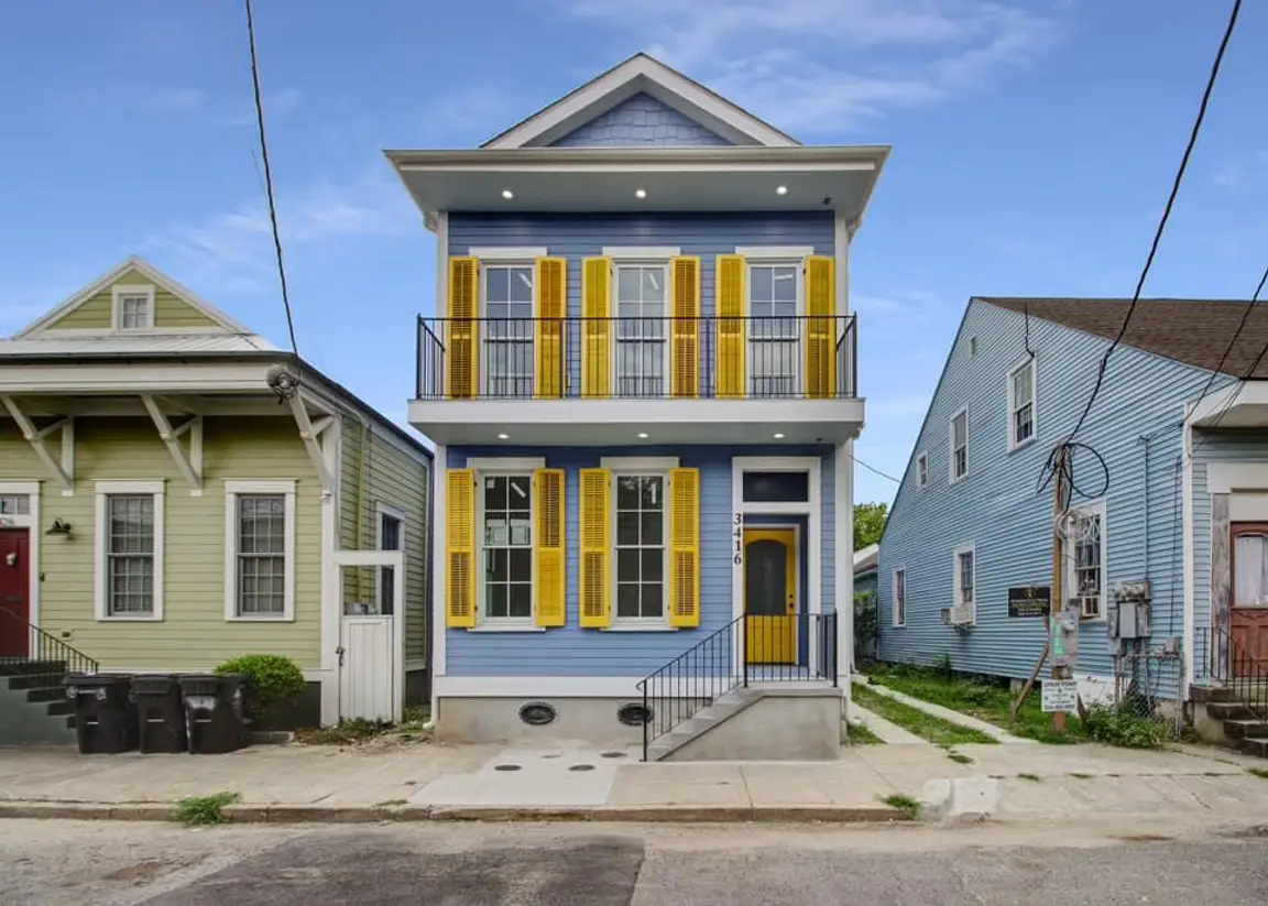 investor home buyers in Dauphine St, New Orleans LA