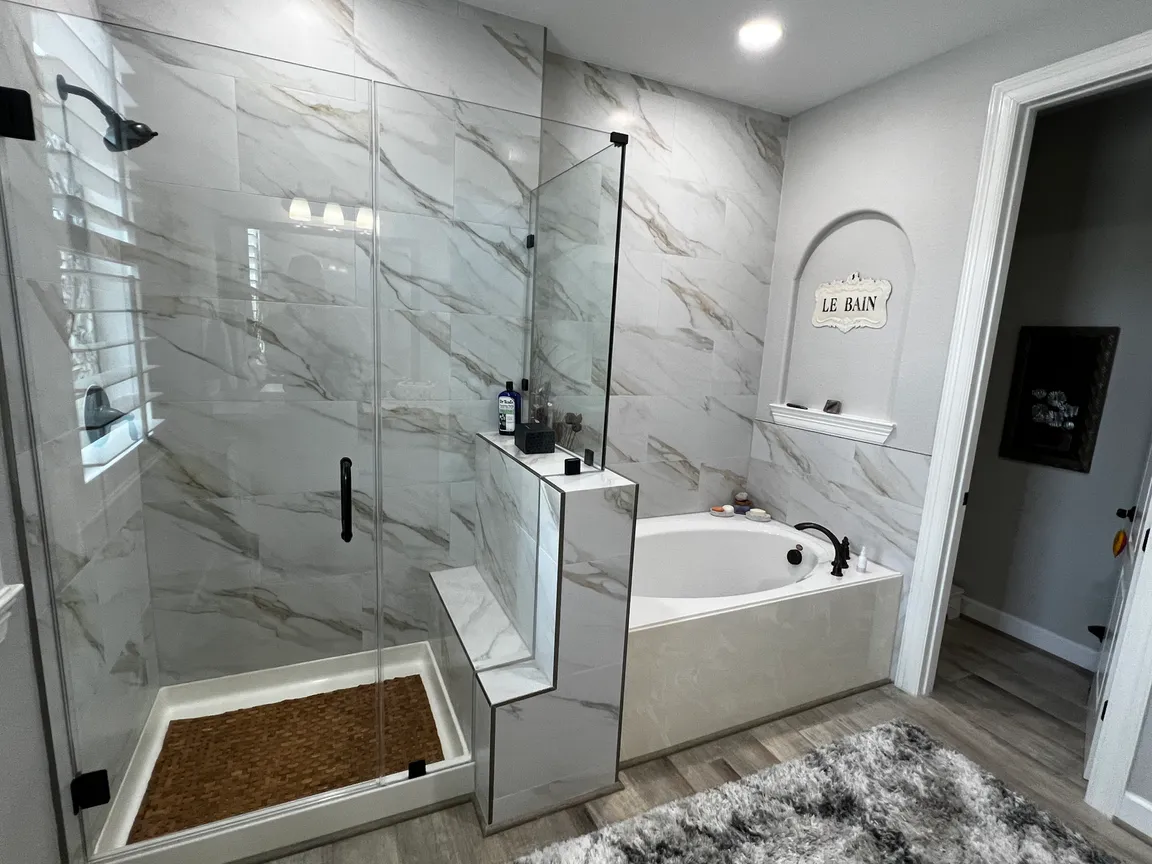 bathroom remodel contractor in [market_city}